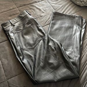 Shoedazzle size L faux leather wide leg pant